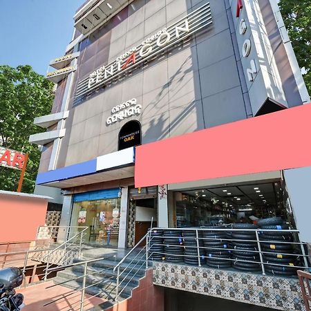 Hotel Townhouse Oak Pentagon Residency Bhubaneswar Esterno foto