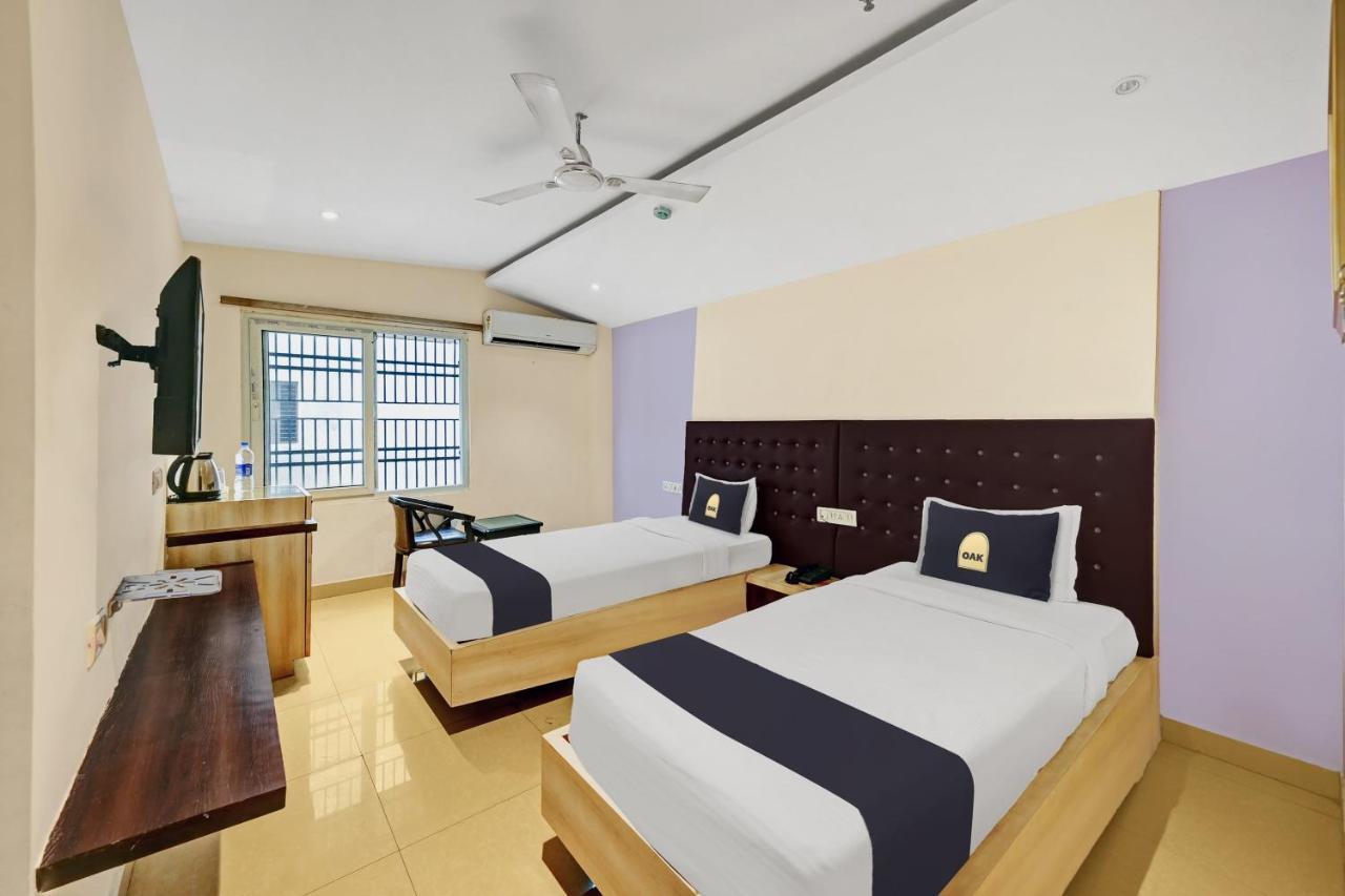 Hotel Townhouse Oak Pentagon Residency Bhubaneswar Esterno foto