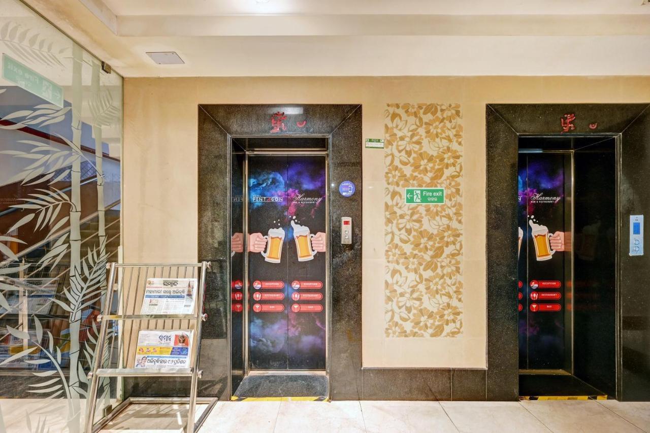 Hotel Townhouse Oak Pentagon Residency Bhubaneswar Esterno foto